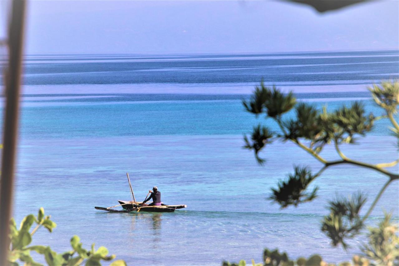 Villa Marmarine Beach Resort & Restaurant Сикиджор Екстериор снимка